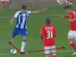 Bóng đá - Clip bàn thắng "độc" 12/01- 19/01: Siêu phẩm từ 1 bước chạy đà