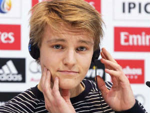 Bóng đá - Real tưng bừng ra mắt thần đồng bóng đá Na Uy