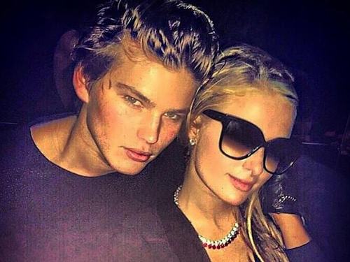 Ca nhạc - MTV - Paris Hilton công khai hẹn hò với "phi công trẻ"