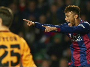 Bóng đá - Hủy diệt Elche, Neymar thách thức Real