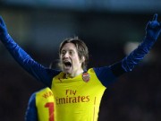 Bóng đá Ngoại hạng Anh - Rosicky thăng hoa, Arsenal băng qua vòng 4 FA Cup