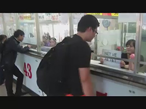 Cười 24h - Nhạc chế Con Bướm Xuân: Mua vé xe