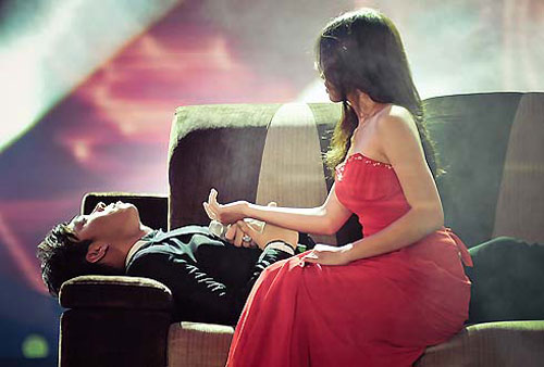 Bạn trẻ - Cuộc sống - Đau đớn chứng kiến anh trai “mê mẩn” gái làng chơi