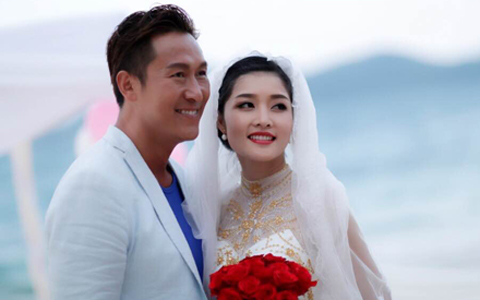 Hoa hậu Triệu Thị Hà mặc váy cưới lộng lẫy