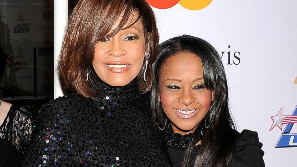 Con gái Whitney Houston lận đận “thoát bóng” của mẹ