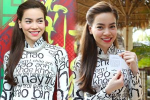 Người mẫu - Hoa hậu - Hà Hồ tươi rói khi bốc quẻ bói đầu năm