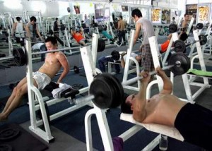 Tin tức trong ngày - Đi tập thể hình, nam thanh niên bị tạ đè chết
