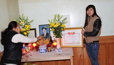 Bạn trẻ - Cuộc sống - Gặp lại gia đình ngư dân trẻ quên mình cứu người