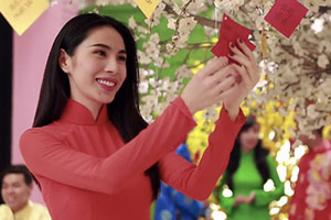 Ca nhạc - MTV - Thủy Tiên đầu tư “khủng” cho MV nhạc Xuân