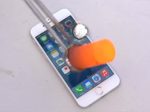 iPhone 6 sẽ ra sao khi bị đổ nhôm nóng chảy