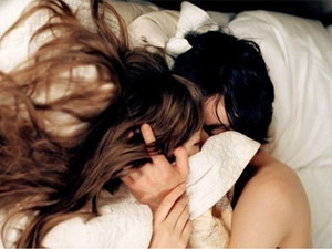 Bạn trẻ - Cuộc sống - Tư thế ngủ nói gì về mối quan hệ của bạn