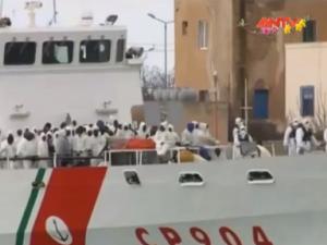 Video An ninh - Hơn 700 người di cư được Italy giải cứu trên biển