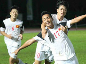 Bóng đá - Chờ đàn em của Quyến - Vinh