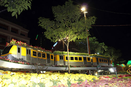 Tàu điện ngầm được đưa vào đường hoa xuân TPHCM