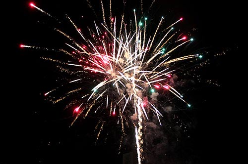 Tin tức trong ngày - Sau thời khắc giao thừa Bắc Bộ có mưa xuân, trời rét nhẹ