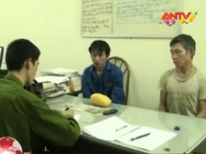 Pháp luật - Bắt 2 đối tượng góp tiền mua ma túy từ "ông trùm" lạ mặt