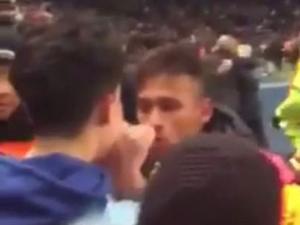 Tin bên lề bóng đá - Bị chế giễu, Neymar suýt tẩn nhau với fan Man City