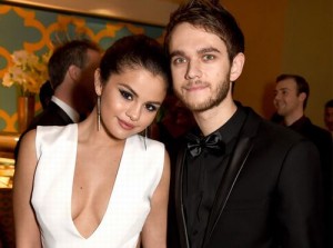 Ca nhạc - MTV - &quot;Bạn trai&quot; gặp được Selena Gomez vì muốn tìm nhà vệ sinh