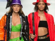 Xu hướng thời trang - Kích thích thị giác với Moschino FW 2015