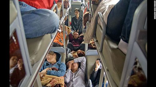 Tin tức trong ngày - Ảnh: Cuộc sống của các lao động xa quê ở Trung Quốc