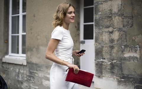 Thời trang công sở - 4 dấu hiệu của một chiếc váy đáng tiền