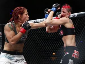 Thể thao - UFC: "Kẻ thù" của Ronda Rousey K.O đối thủ ở giây 46