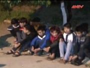 Video An ninh - Học sinh cấp 3 “thủ” hung khí đi hỗn chiến
