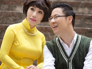 MC Anh Quân xúc động trước giọng ca của bà mẹ 2 con