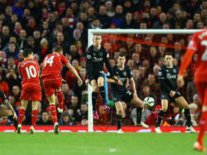 Bóng đá - Liverpool - Burnley: Thế trận một chiều