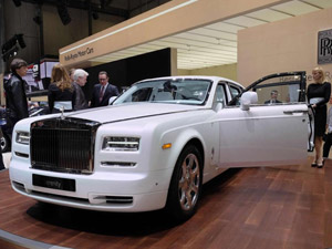 Ô tô - Xe máy - Rolls-Royce Phantom Serenity lộng lẫy tại Geneva 2015