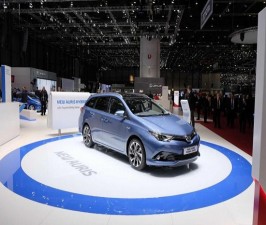 Tư vấn - Ngắm siêu phẩm Toyota Auris tại Geneva Motor Show