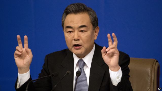 Tin tức trong ngày - TQ ngụy biện về hành động xây đảo ở Biển Đông