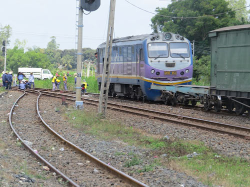 Tin tức trong ngày - Tàu hàng trật bánh tại khu vực đường sắt Phú Yên