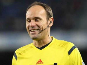 Tin bên lề bóng đá - Barca: Lộ diện "hung thần", Busquets lỡ El Clasico