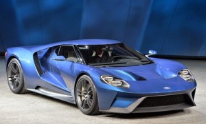 Ô tô - Xe máy - Ford GT mới giá 'chát', cạnh tranh Lamborghini