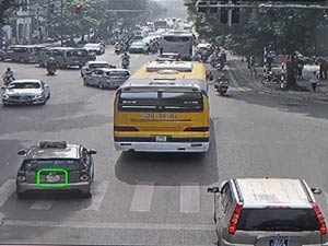 Tin tức trong ngày - Nhiều người bị phạt "nóng" qua camera giao thông