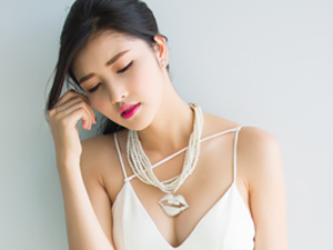 Thời trang - Triệu Thị Hà khoe ngực đầy, eo thon xuống phố Sài thành