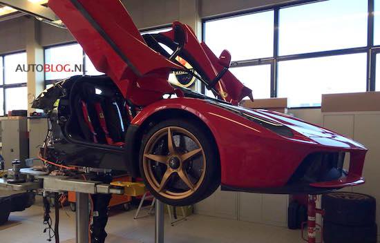 Ô tô - Xe máy - HOT: Triệu hồi gấp 499 chiếc LaFerrari có nguy cơ cháy