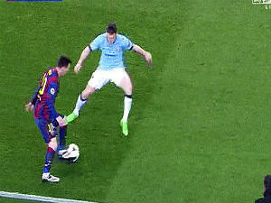 Bóng đá - Messi khiến đồng nghiệp Anh xôn xao vì siêu kỹ thuật