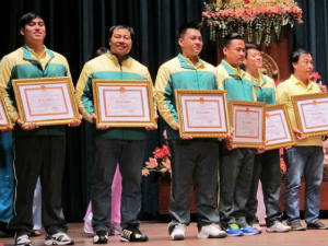 Thể thao - Làm sao cho xứng với 760 tỉ đồng!