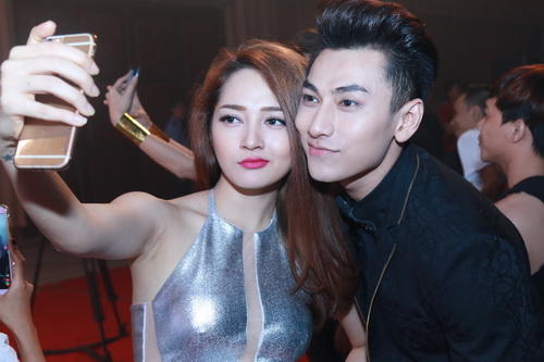 Ca nhạc - MTV - 4 người đẹp vướng tin đồn tình cảm với Isaac