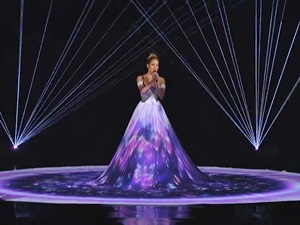 Ca nhạc - MTV - Video: Jennifer Lopez "thay 10 bộ váy" trong 3 phút