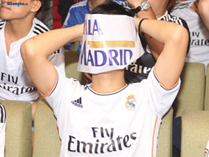 Bóng đá - Fan Real thất thần vì bại trận ở Siêu kinh điển