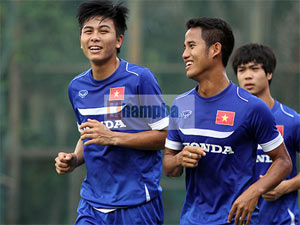 Bóng đá - HLV Miura sắp được vui, U23 VN bị "điệp viên" do thám