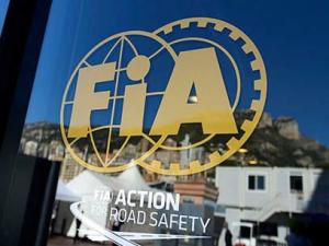 Thể thao - Một chiếc F1 sử dụng xăng như thế nào? (P1)