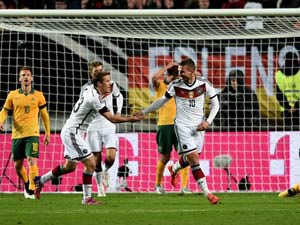 Bóng đá - Đức - Australia: "Kép phụ" tỏa sáng