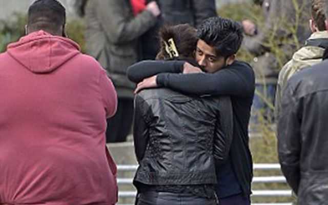 Tin tức trong ngày - Airbus A320 rơi: Vì sao chậm công bố danh tính nạn nhân?