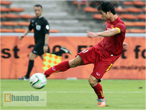 Bóng đá - Chiêm ngưỡng "bàn thắng vàng" của Công Phượng