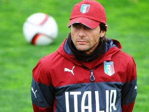 Bóng đá - Fan dọa “xử” HLV tuyển Italia