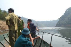 Tin tức trong ngày - Tìm thấy thi thể vợ chồng mất tích trên hồ thủy điện